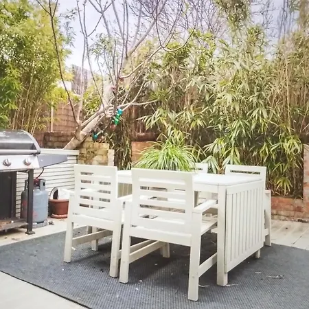 A Tranquil Retreat In Ranelagh דירה דבלין